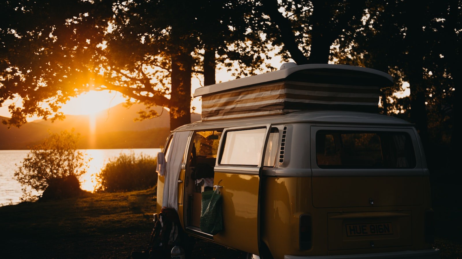 5.⁢ Safety First: Crucial Tips for Ensuring a‍ Safe and ​Enjoyable‍ Camping Adventure